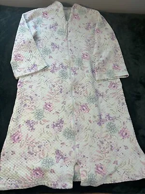 Vintage Miss Elaine Floral House Coat Robe Size S Quilted Pockets Zipper Women’s • $19.67