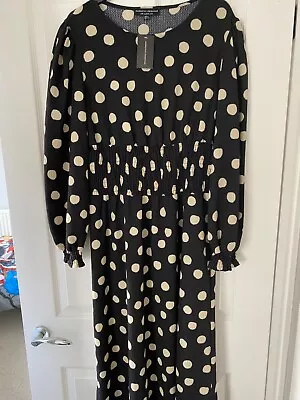 Ladies Dorothy Perkins Dress BNWT Size 14 • £0.99