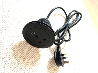 £25 • Buy Herman Miller Desk Grommet - 1x Black Desk Socket With USB - 80mm With 1 UK Plug