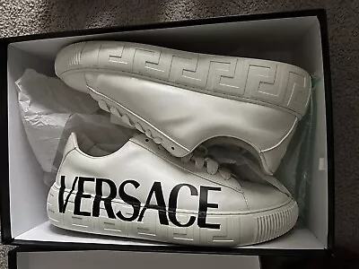 Versace Medusa Greca Low | Men’s 10 Us • $100