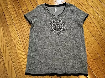 Made For Life Gray Paisley Design T-Shirt Women's Large Short Sleeve • $9