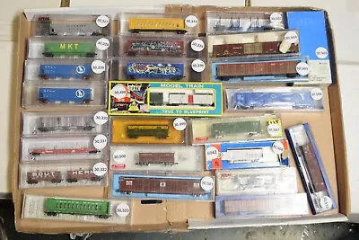 N Scale MICRO TRAINS COVERED HOPPER GN MKT UP BN CN CENTER BEsold Individually • $9.95