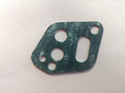 JOHNSON EVINRUDE 305345 0305345 DRAIN VALVE PLATE GASKET 35 & 40HP 1957 To 1962 • $3.49