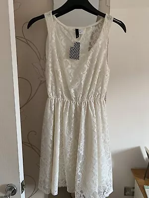 H&M Ivory Lace Dress  Size 8. New With Tags • £1.75