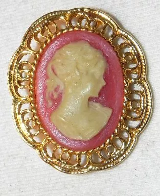 Vintage Victorian Revival Cameo Brooch AAi Gold Tone Scallop Border Pin • $5