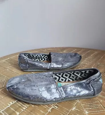 TOMS Pewter Sequin Classics Flats Slip-on Womens Shoes Size W8.5 • $29.95