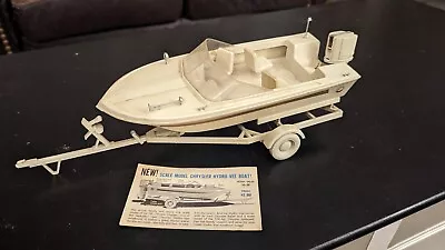 Vintage 1968 1/18th Chrysler Hydro-vee Dealer Model Boat. • $25