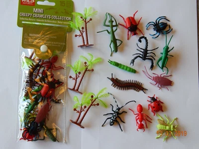 £6.99 • Buy 12 Mini Plastic Creepy Crawleys! Insects! Educational Crawlies! Bugs! Nature!