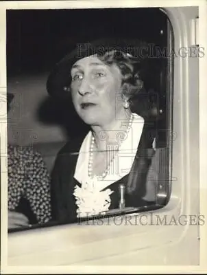 1936 Press Photo Former Queen Victoria Eugenie Of Spain Leaves New York Hospital • $16.99