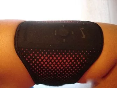 NIKE Sport Armband For IPod Nano New In Box • $10.75