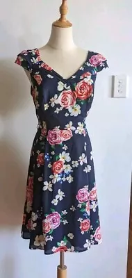 Review Label Stunning Floral Dress Size 12 In Perfect Condition • $35