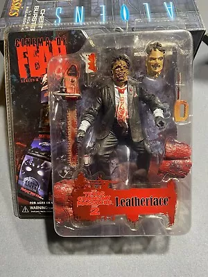 Mezco Texas Chainsaw Massacre Part 2 Cinema Of Fear Leatherface Bubba!!! • $119.99