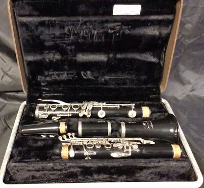 Vintage Buescher Clarinet With Case Serial 908241 • $214.12