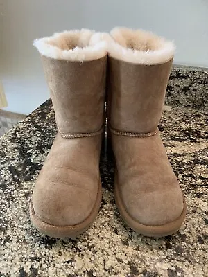 UGG Bailey Bow II Chestnut Suede Fur Short Boots Youth Kid Girl 4 EUC • $21.97