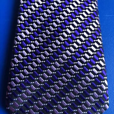 Geoffrey Beene  Men’s Tie Geoffrey Beene 100% Silk 59” Purple (#696) • $1.79