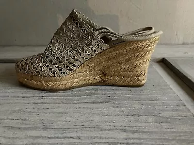 Vintage GUESS Womens Size 7 Vegan Wedge Mule Shoes Natural Rope Beige Taupe • $20