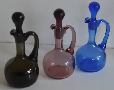 3 Coloured Glass Pouring Bottle With Stoppers And Handles • £18.99