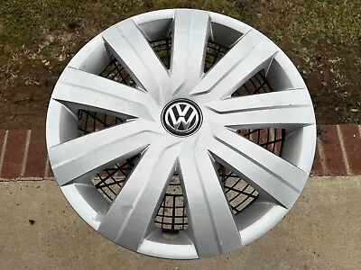 Vw Volkswagen Jetta S 15  Oem Wheel Cover Hub Cap Silver 5c0.601.147.d • $27.90