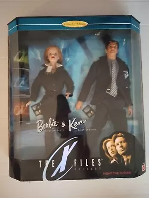 Mattel 1998 Barbie Collector Edition The X Files - Agent Scully & Agent Muller • $39.99