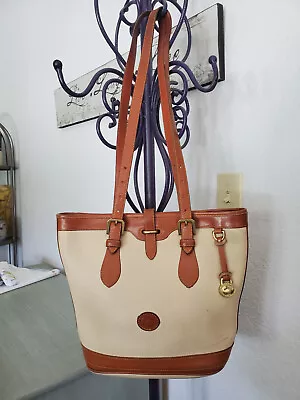 Vtg Dooney Bourke All Weather Leather Beige W/Tan Dbl Handle Shoulder Purse • $24.50