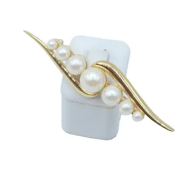 Mt152 Vintage Monet Pearl Bar Brooch • $18