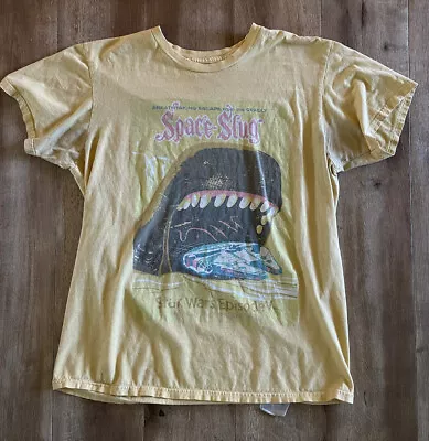 $19.95 • Buy Star Wars Disney EMPIRE STRIKES BACK Space Slug Millennium Falcon T-Shirt MEDIUM