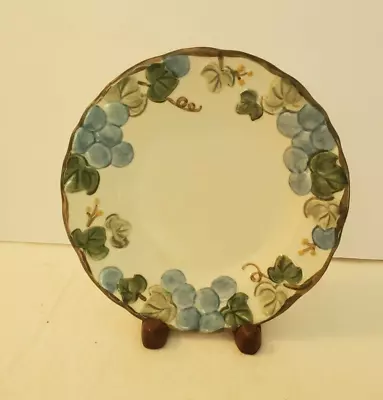 VTG Metlox Poppytrail Sculptured Blue Grape Dessert Plate 6.5  Handpainted CA • $9.99