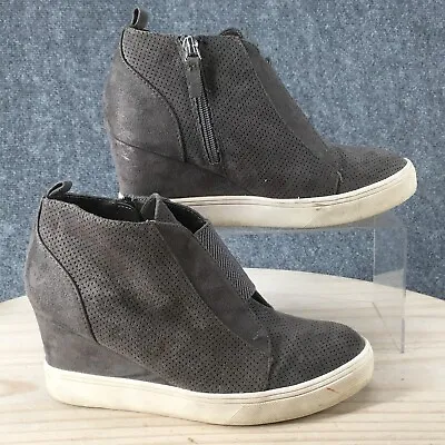 Mia Boots Womens 7.5 Ankle Booties Wedge Heels Casual Gray Fabric Side Zipper • $19.79