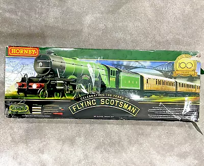 BNIB OO Gauge Hornby R1255 Flying Scotsman Train Set - RRP £250 • £190