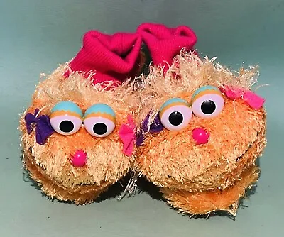 NEW Sesame Street Zoe Muppet Kids Sock Top Slippers Footwear Girls Sz M 7-8 • £12.04