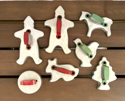 $17.99 • Buy Lot 7 Vintage Metal Red Green Handle Cookie Cutters Xmas Tree Bunny Gingerbread