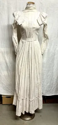 Antique Women's Victorian Floral Ruffled High Neck Long Sleeve Dress • $99.99