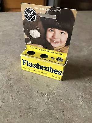 GE Flashcubes 3 Cubes NEW! NIB! • $5