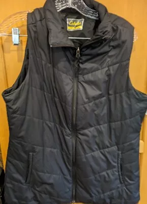 Cabelas Vest Mens Large  Black Vest Quilted Puffer (Polyester) • $18