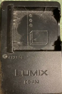 PANASONIC LUMIX  4.2v - 0.43A BATTERY CHARGER MODEL: DE-A92A  WITH FREE UK POST • £8.99