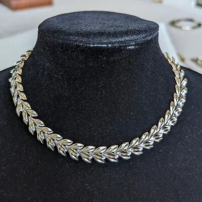 Vintage TRIFARI Shiny Silver Tone Leaf 3D Collar Necklace • $36.21