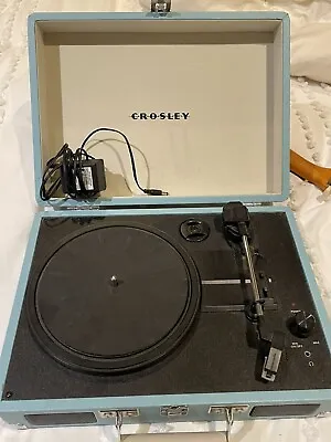Crosley Cruiser Deluxe Portable Turntable - Turquoise • $100
