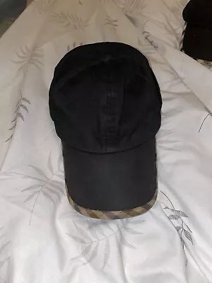 £395 • Buy Rare Vintage Aquascutum Black Trim Hat Cap