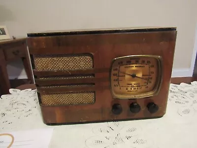 Vintage Emerson Tube Radio Radio - Model B131 Very Collectable • $18.50