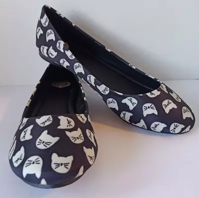 TUK Black White All Over Kitty Cat Print Ballet Flats Size 7 NWOB • $29