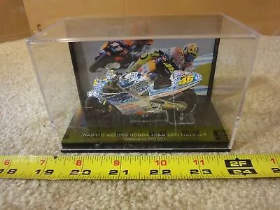 Nastro Azzuro Honda 2001 Italy GP V Rossi 1/24 Diecast IXO Models Motorcycle. • $59.99