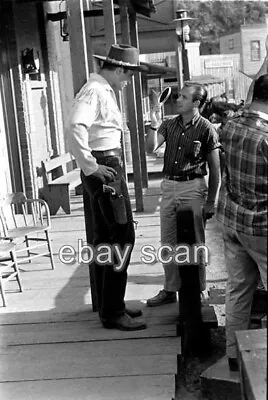 Clint Walker Of Cheyenne On Set    8x10 Photo  16 • $14.99