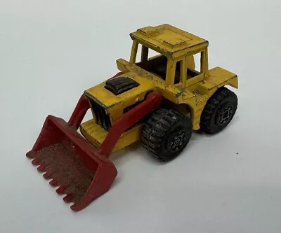 VINTAGE 1976 MATCHBOX SUPERFAST TRACTOR SHOVEL NO. 29 RED/YELLOW DIE CAST Nice ! • $9.99