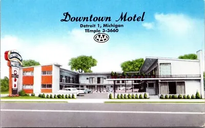 Vintage Postcard Roadside Downtown Motel Detroit Michigan • $3.49