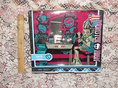 Vintage 2012 Monster High FRANKIE STEIN VANITY Playset - Vanity Chair Makeup MIB • $39.88