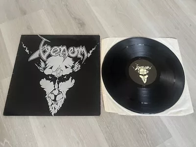 Venom - Black Metal Org 1.press Lp Neat  1982  (embossed Cover/silver Label) • $79.99