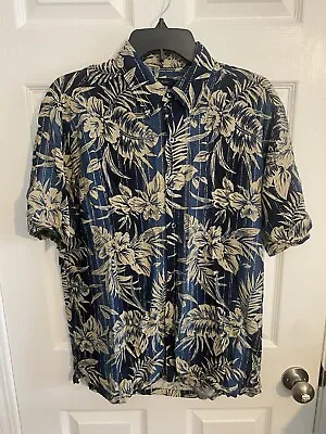 Vintage Club Room 100% Silk Hawaiian Button Up Tropical Print Shirt Medium Blue • $19.99