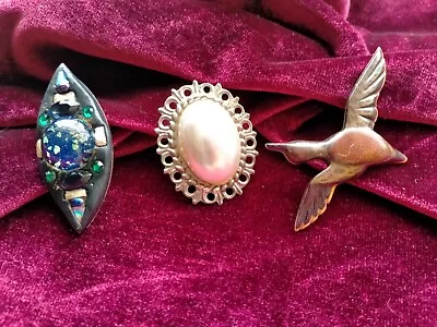 Set Of 3 Vintage Brooches. Multi Colour Cameo Type Wooden Flying Duck • £3.99