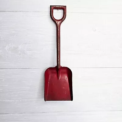 Vintage Shovel Red Steel Metal D Handle Ohio Art Co • $17.50