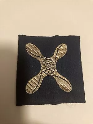 1 X RAF Junior Technician Lapel Badge • £2.75